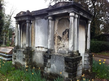 Tomb of John Thompson, Grade II, #1246094 (before)