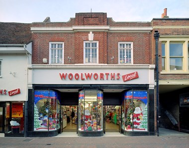 Store 590, Maidenhead Street, Hertford, showing central display window. Photograph taken in 2000